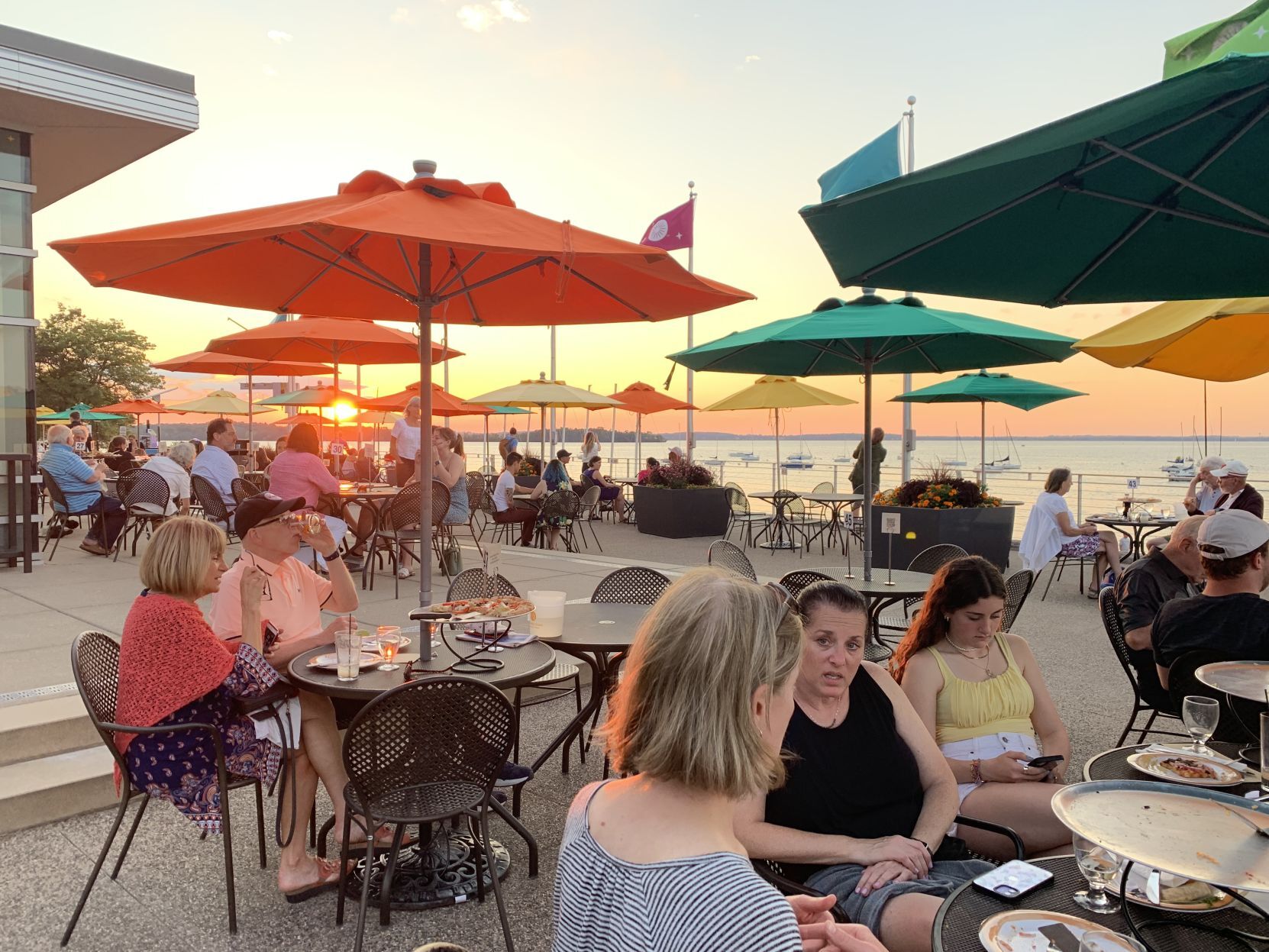 Sunset Lounge